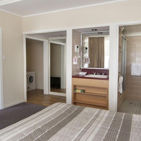 Redhill Cooma Motor Inn 외부 사진