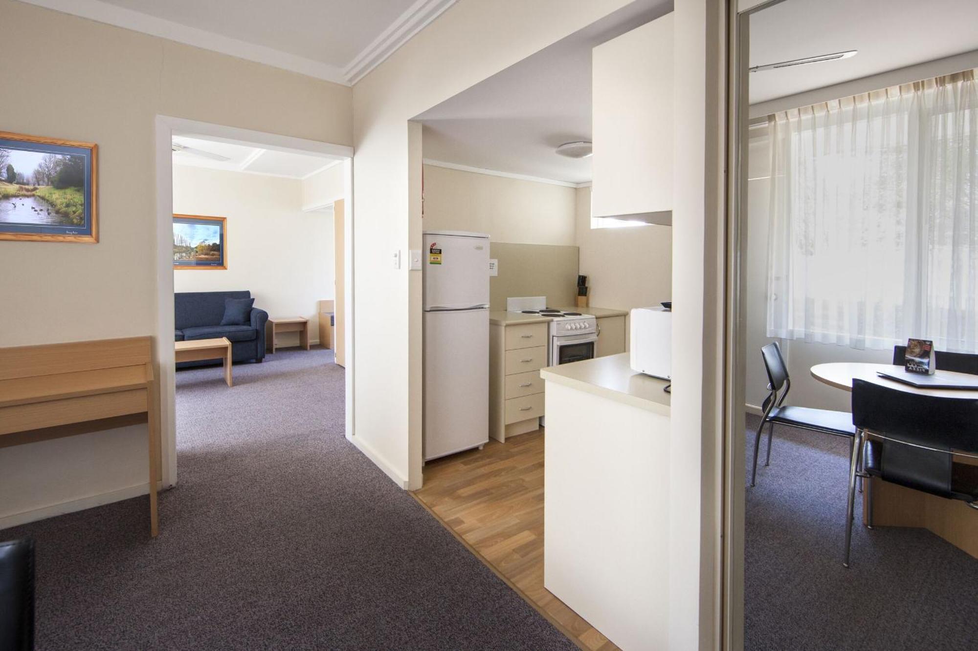 Redhill Cooma Motor Inn 외부 사진