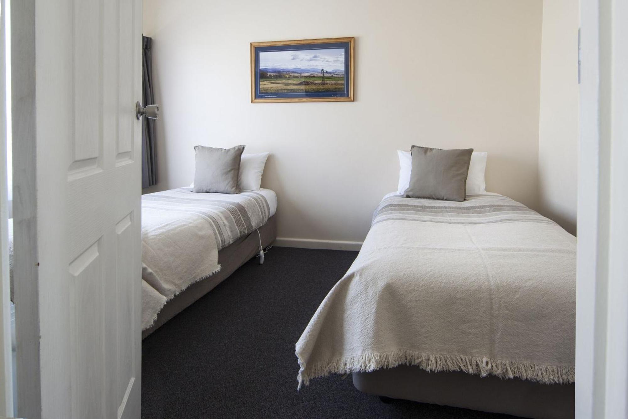 Redhill Cooma Motor Inn 외부 사진
