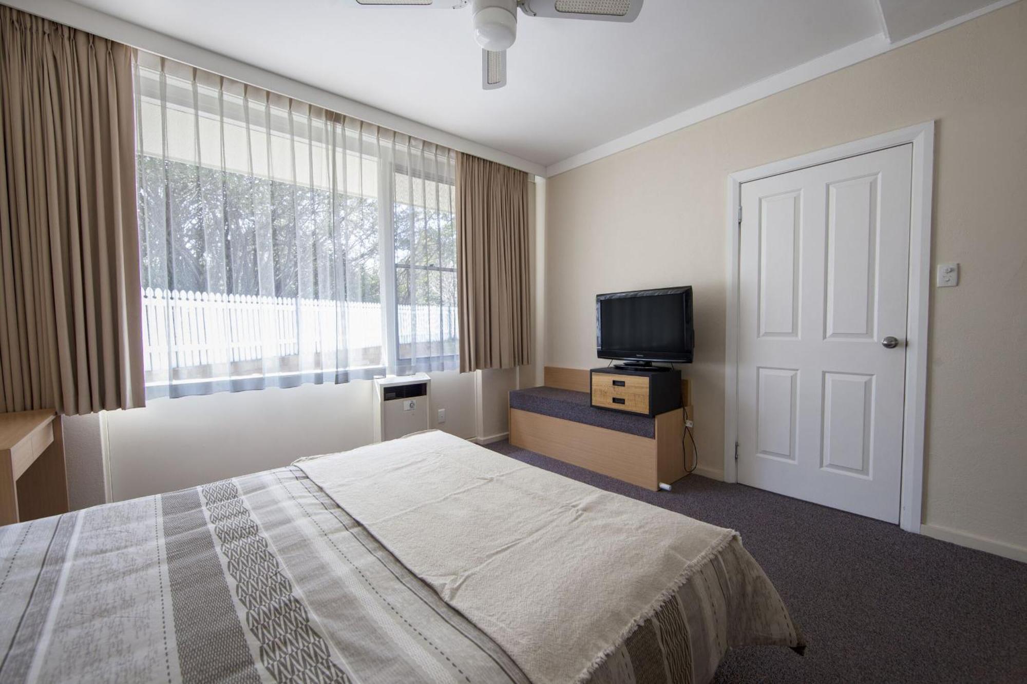 Redhill Cooma Motor Inn 외부 사진