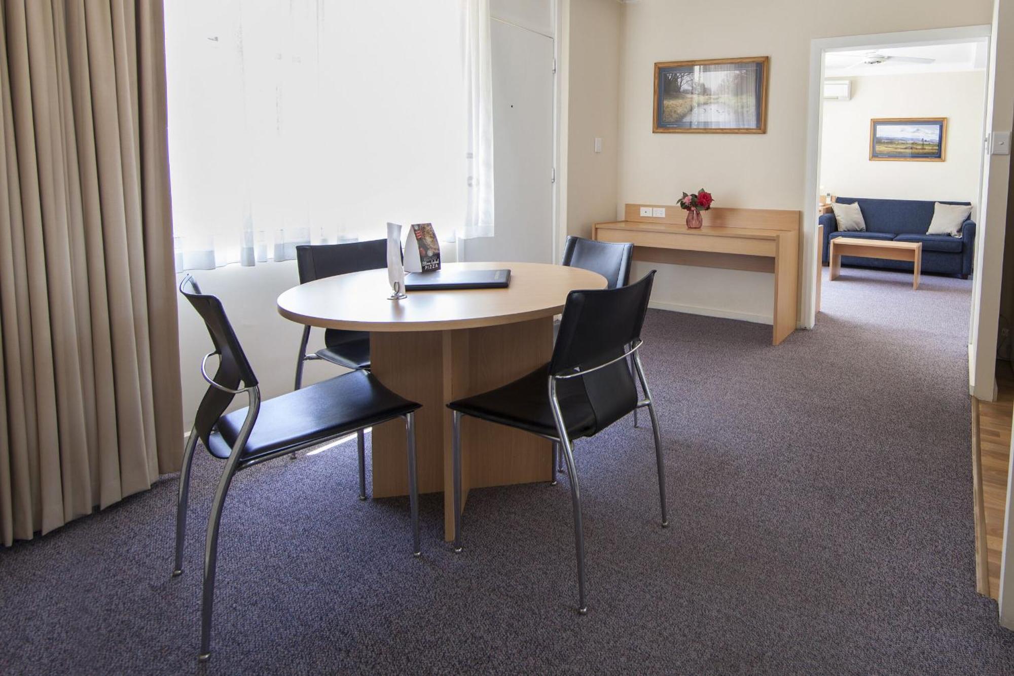 Redhill Cooma Motor Inn 외부 사진
