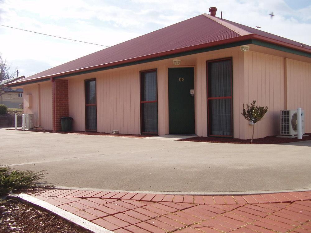 Redhill Cooma Motor Inn 외부 사진