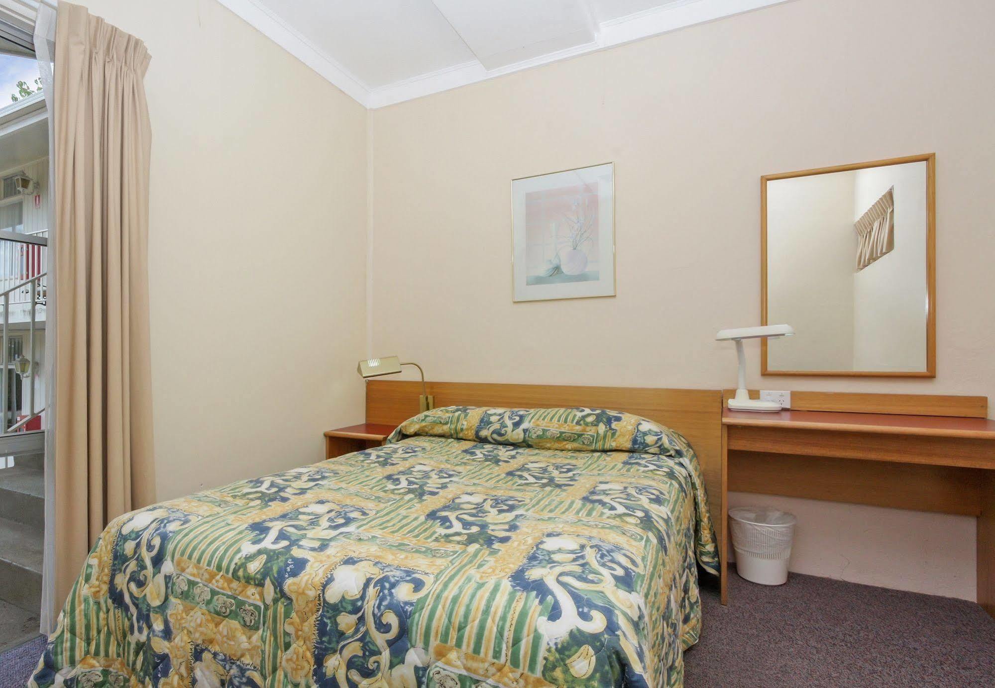 Redhill Cooma Motor Inn 외부 사진