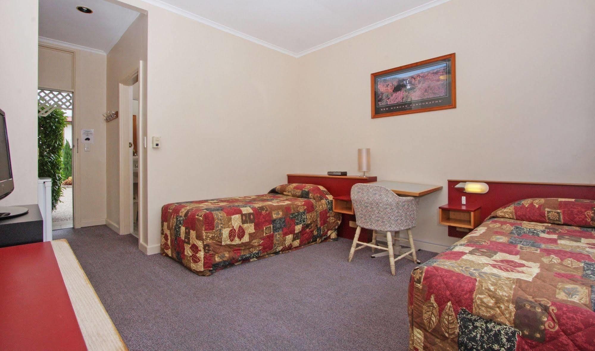 Redhill Cooma Motor Inn 외부 사진