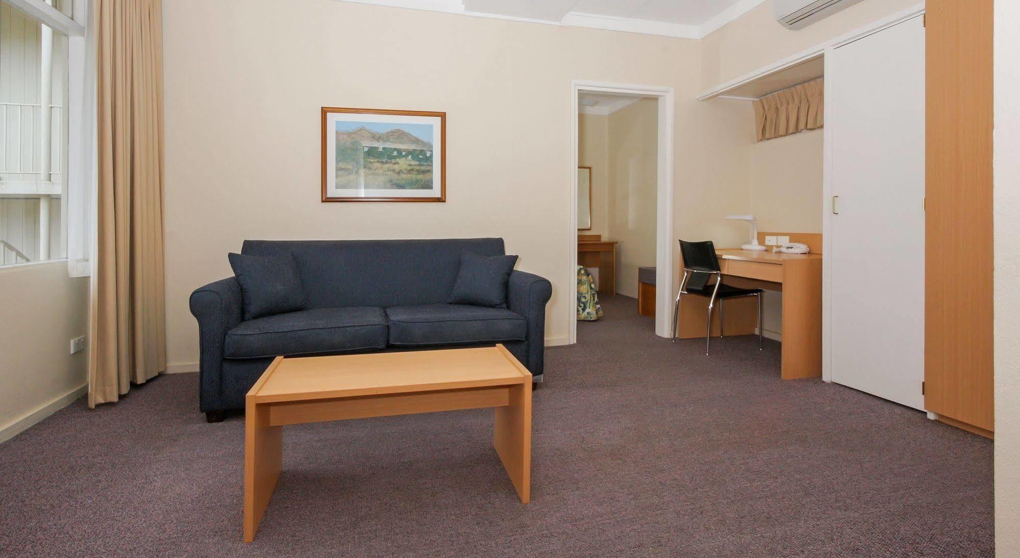 Redhill Cooma Motor Inn 외부 사진