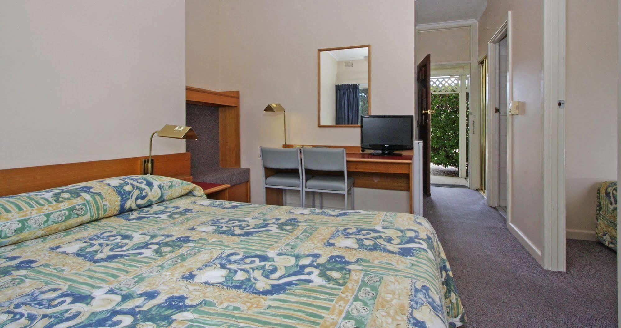 Redhill Cooma Motor Inn 외부 사진